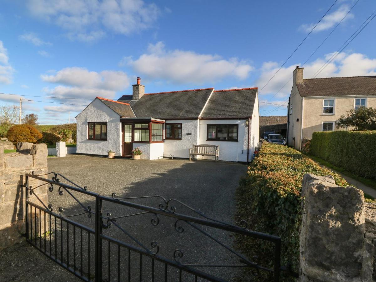 Penllwyn Villa Beaumaris Exterior photo
